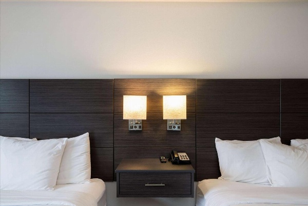 Baymont INN & Suites by Wyndham image 1