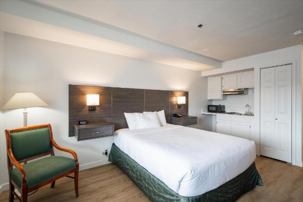 Baymont INN & Suites by Wyndham image 79