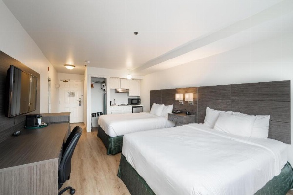 Baymont INN & Suites by Wyndham image 92